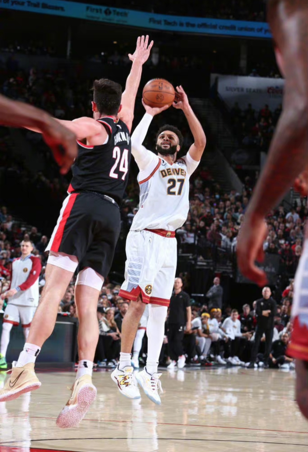 联合杯险胜年终总决赛,穆雷统治全场 联合杯险胜年终总决赛,穆雷统治全场