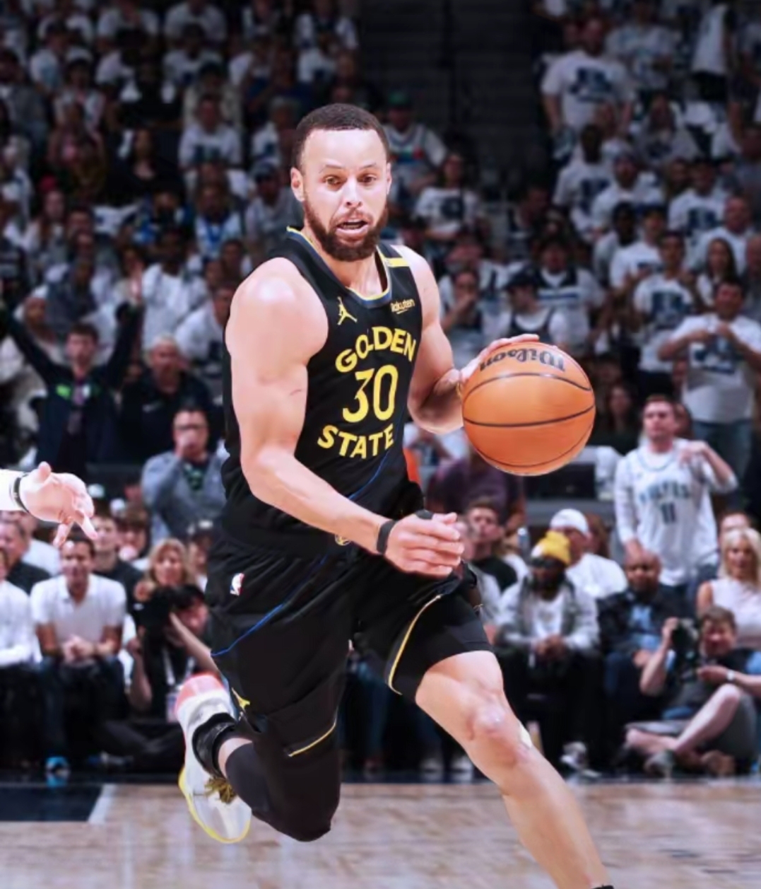 76人翻盘尼克斯，库里高光表现