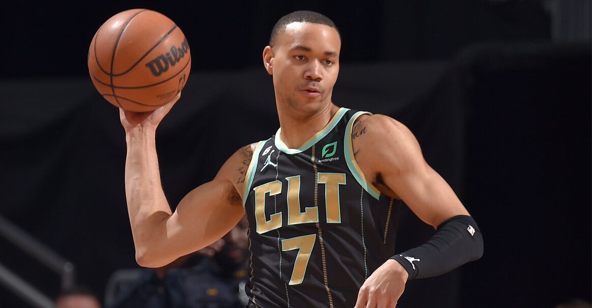 超级射手砍下季后赛新高得分晋级! 超级射手砍下季后赛新高得分晋级!