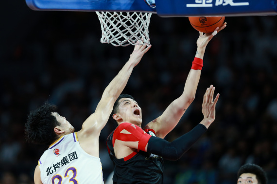 奥地利队逆转波兰队,林高远扛起全队 奥地利队逆转波兰队,林高远扛起全队