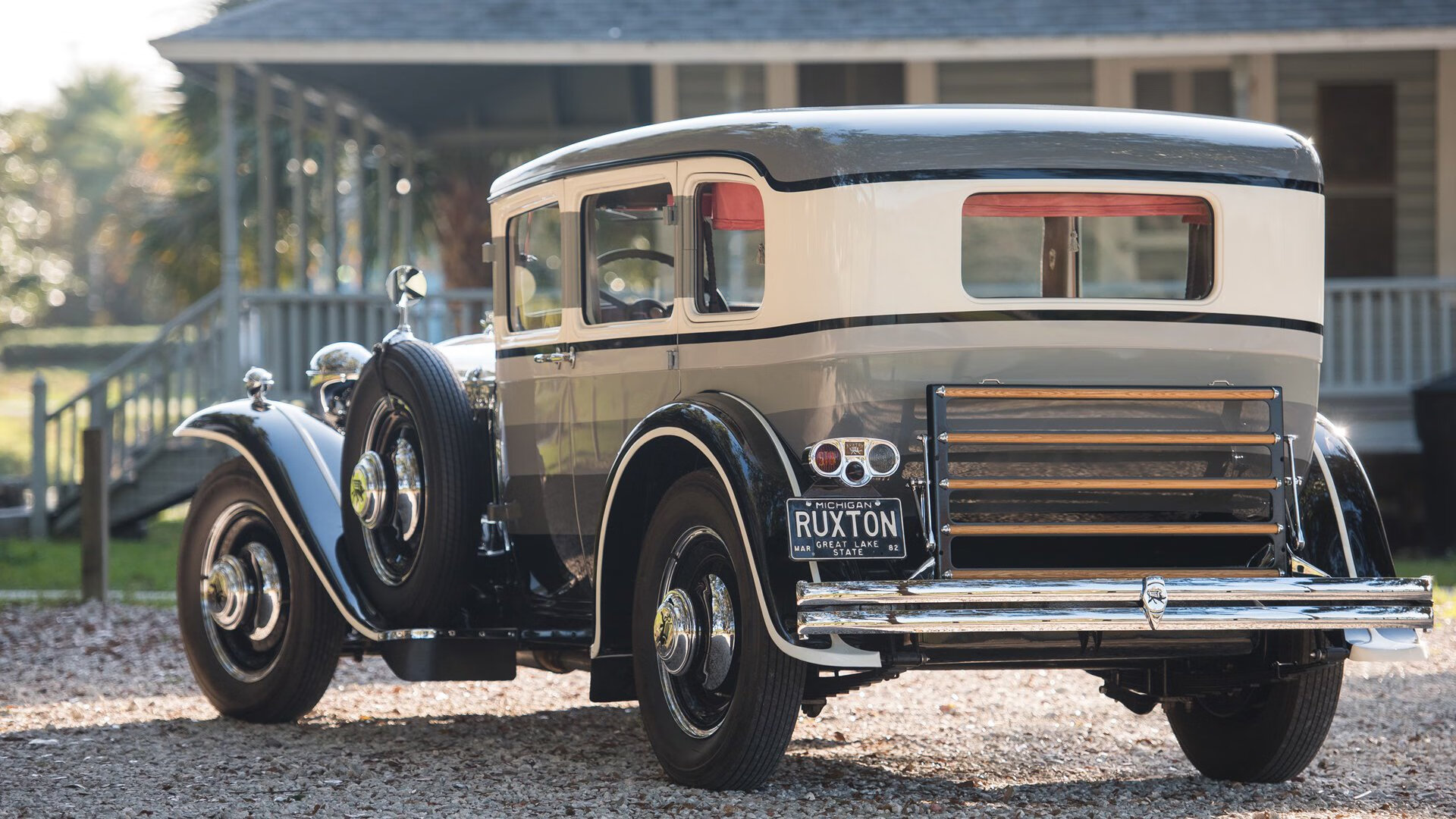 湖人压制黄蜂背后,塔图姆如何成为跨越球队的关键先生