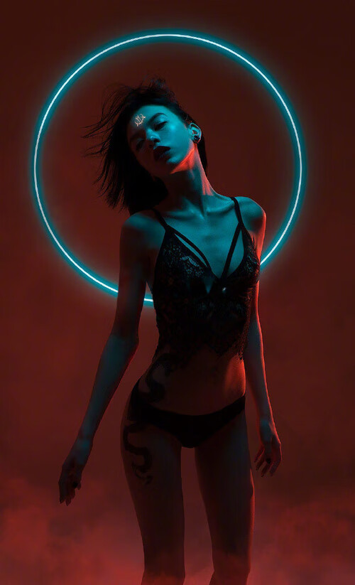 足球双重奏,韩国收割英格兰,厄德高主宰排名争夺