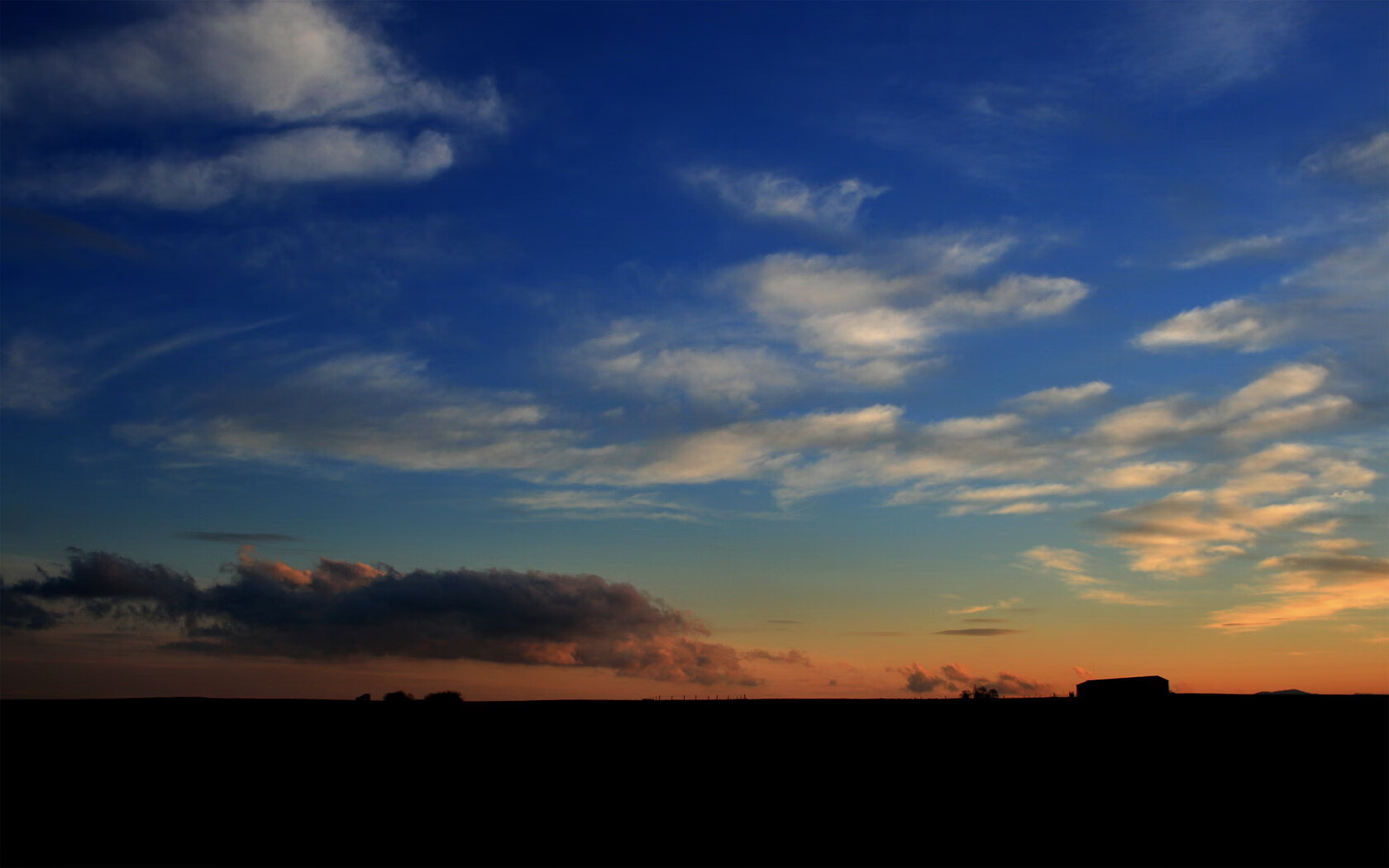 虚拟疆域的对决，当国王跨洋强压，广东队总决赛舞台遭遇维度冲击